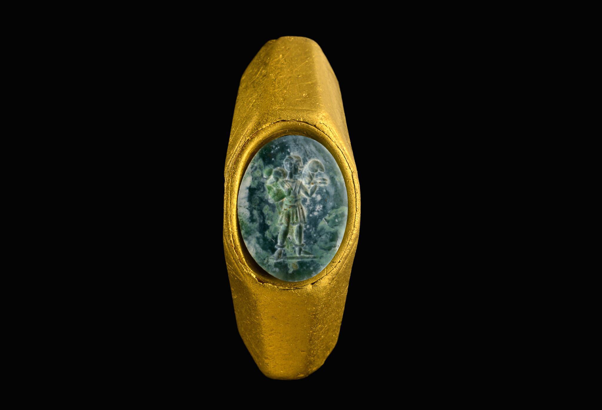 Jésus : un anneau du "Bon Berger" datant de l'époque romaine a été retrouvé au large d'Israël dans une épave ancienne