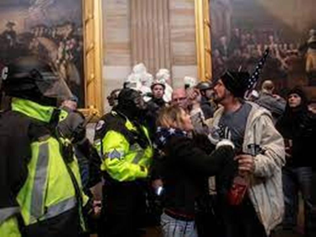 Assaut du Capitole à Washington: un an après, la page n'est toujours pas tournée