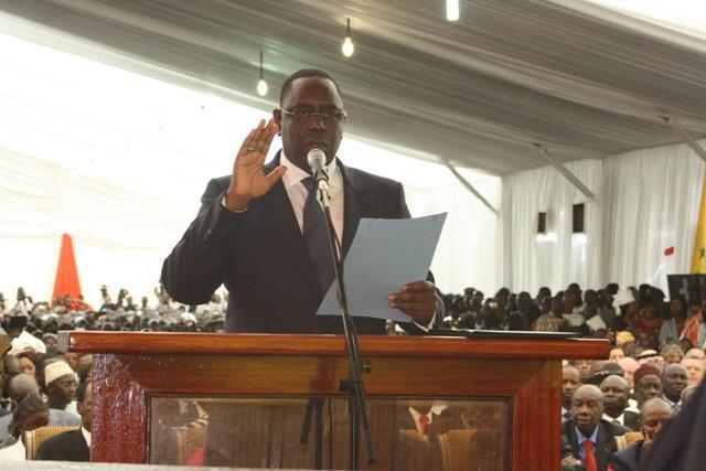 Réaction sur le rapport de la CNRI: Macky Sall veut-il réellement d'une d’une nouvelle Constitution ?