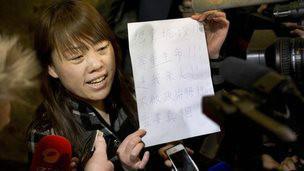 Les proches des passagers chinois furieux contre le gouvernement malaisien.