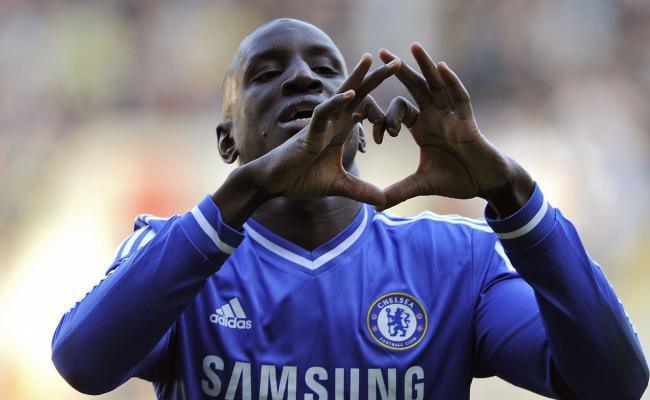 Demba Ba garde Chelsea dans le coup