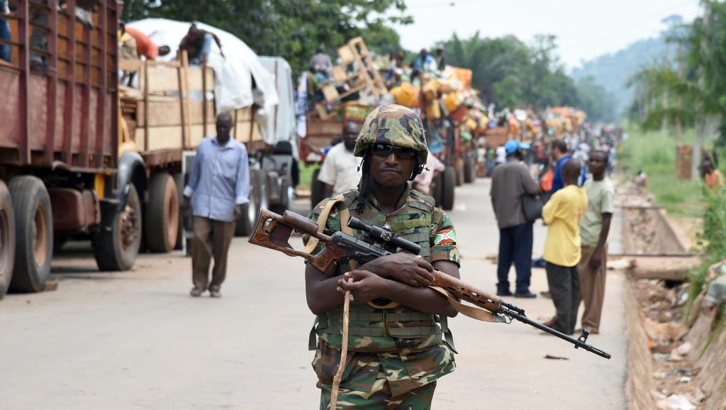 Soldat tchadien de la Misca à Bangui avant leur départ de RCA. AFP PHOTO / ISSOUF SANOGO