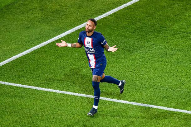 Un véritable conflit Neymar-Mbappé au PSG: un « Like » du Brésilien sur Twitter confirme le malaise