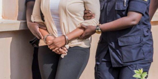 Deux filles condamnées pour usage des photos d’une actrice aux formes généreuses afin de soutirer de l’argent aux hommes