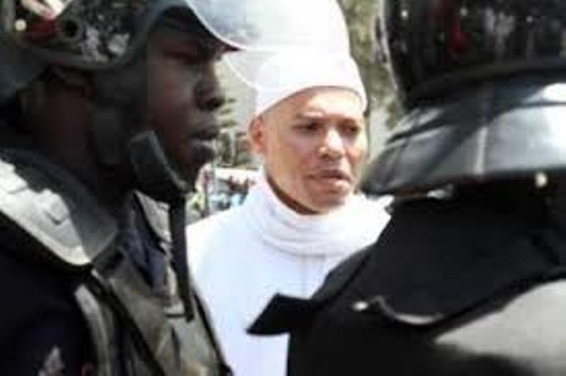 LIVETWEET- DIRECT- Procès Karim Wade : La bataille de procédure occupe les débats