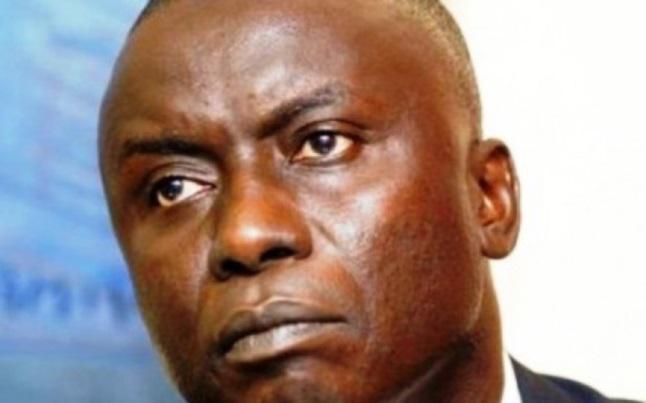 Idy paye les réaménagements de son parti, Oumar Sarr se décharge de toutes ses fonctions dans Rewmi