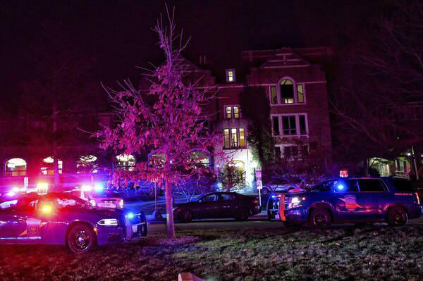 Trois morts dans une fusillade dans un campus aux États-Unis