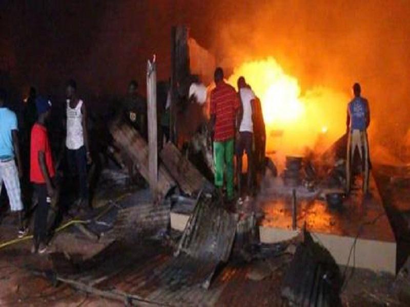 Incendie à Tambacounda : une dizaine de cantines consumées par les flammes