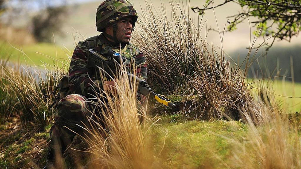 Un soldat des forces armées royales marocaines à l'entraînement. Source Wikipedia