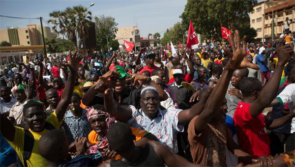 Direct -BurkinaFaso : François Compaoré arrêté à l'aéroport de Ouaga...