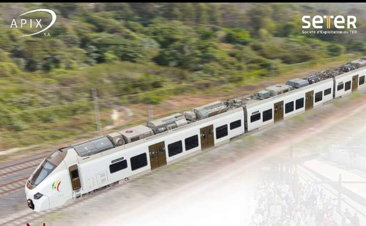 Manifestations à Dakar : un train caillassé et la circulation interrompue (usager)