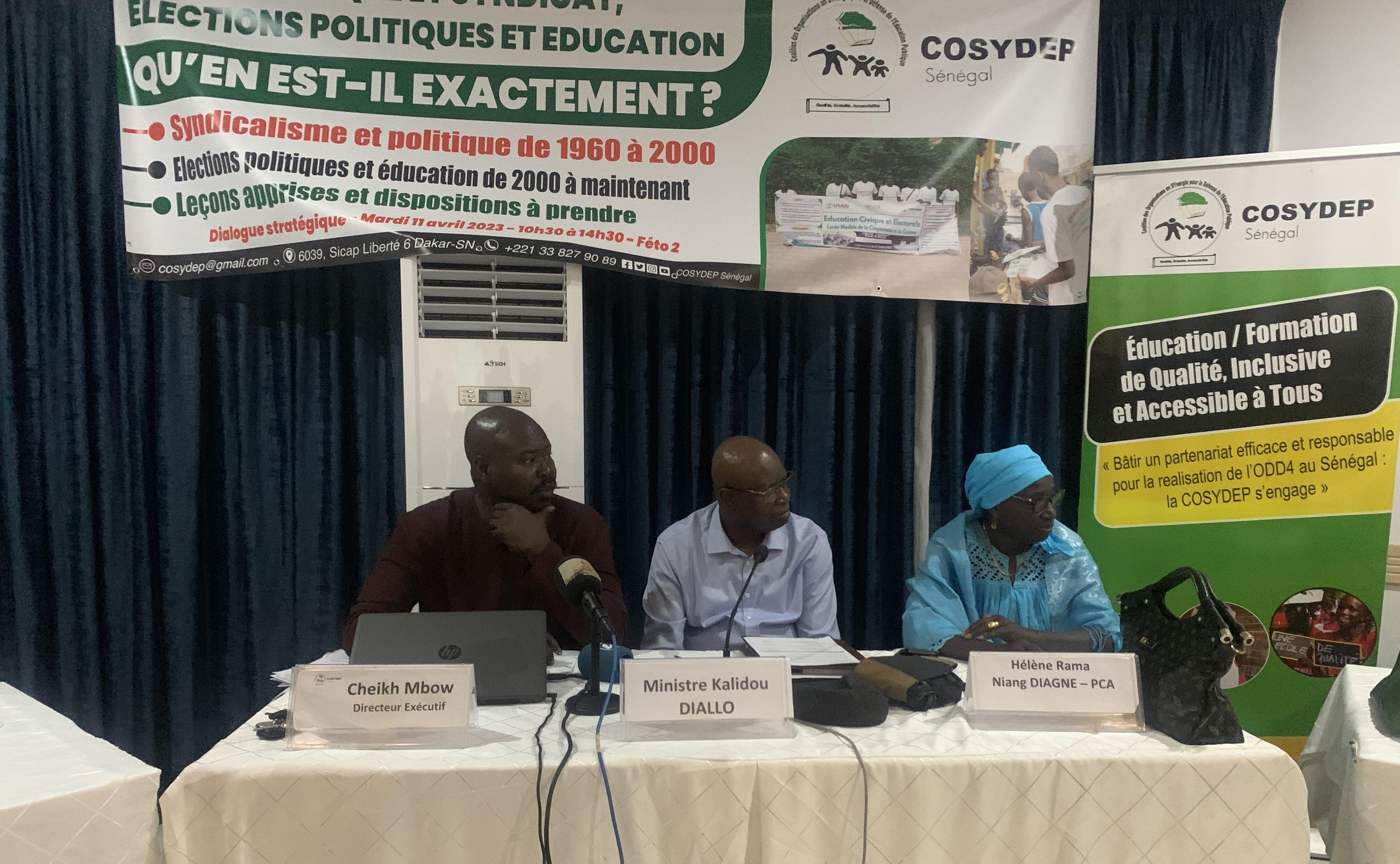 L’influence négative de la politique sur l’éducation au menu d'un panel initié par la Cosydep