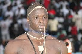 Lutte : Diene Kairé marche sur Boy Baol