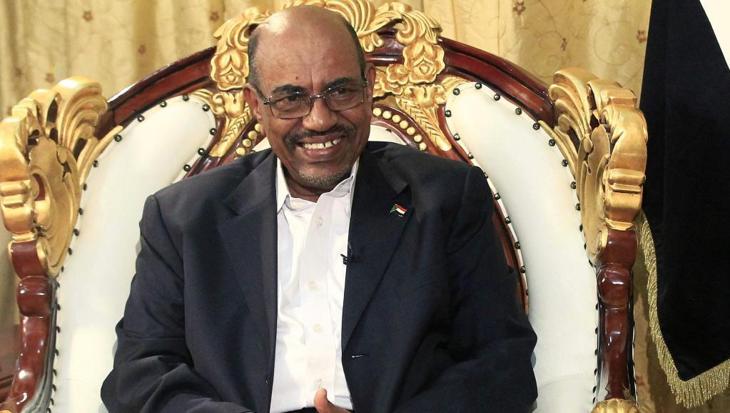 Si Khartoum durcit le ton, c'est sans doute qu'Omar el-Béchir s'est senti pousser des ailes après la décision de la CPI de suspendre son enquête sur les crimes commis au Darfour, faute de soutien de la part du Conseil de sécurité. REUTERS/Mohamed Nureldin Abdallah