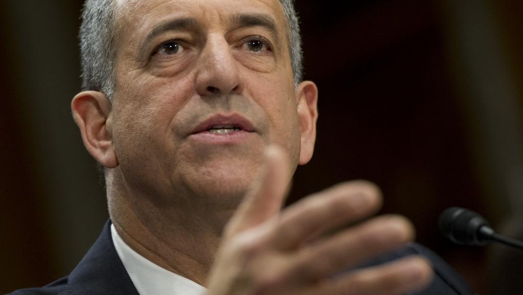 Russ Feingold, l'envoyé spécial des Etats-unis pour la région des Grands Lacs, a rappelé lundi la nécessité de respecter la Constitution et d'organiser les élections dans les délais. AFP/Saul Loeb