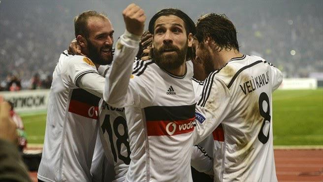 VIDEO Besiktas 1 - 0 Liverpool [Europa League]: Demba Bâ  sort Liverpool