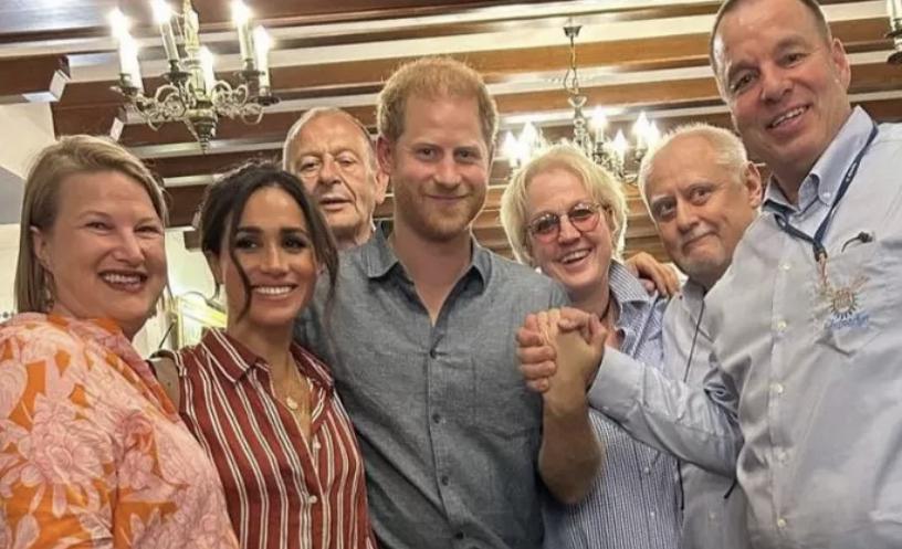 “J’ai eu la chair de poule quand ils sont entrés”: le prince Harry et Meghan passent la soirée dans un bar en Allemagne
