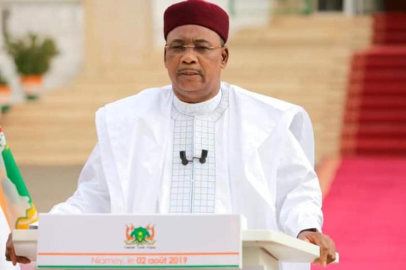 Niger: Issoufou s'oppose à une intervention militaire de la Cedeao