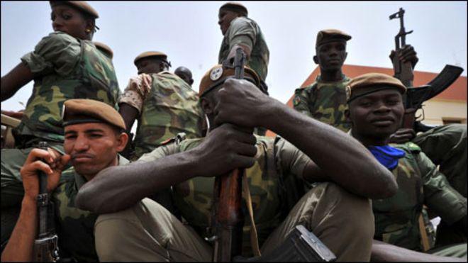 Mali: la signature de l’accord traîne