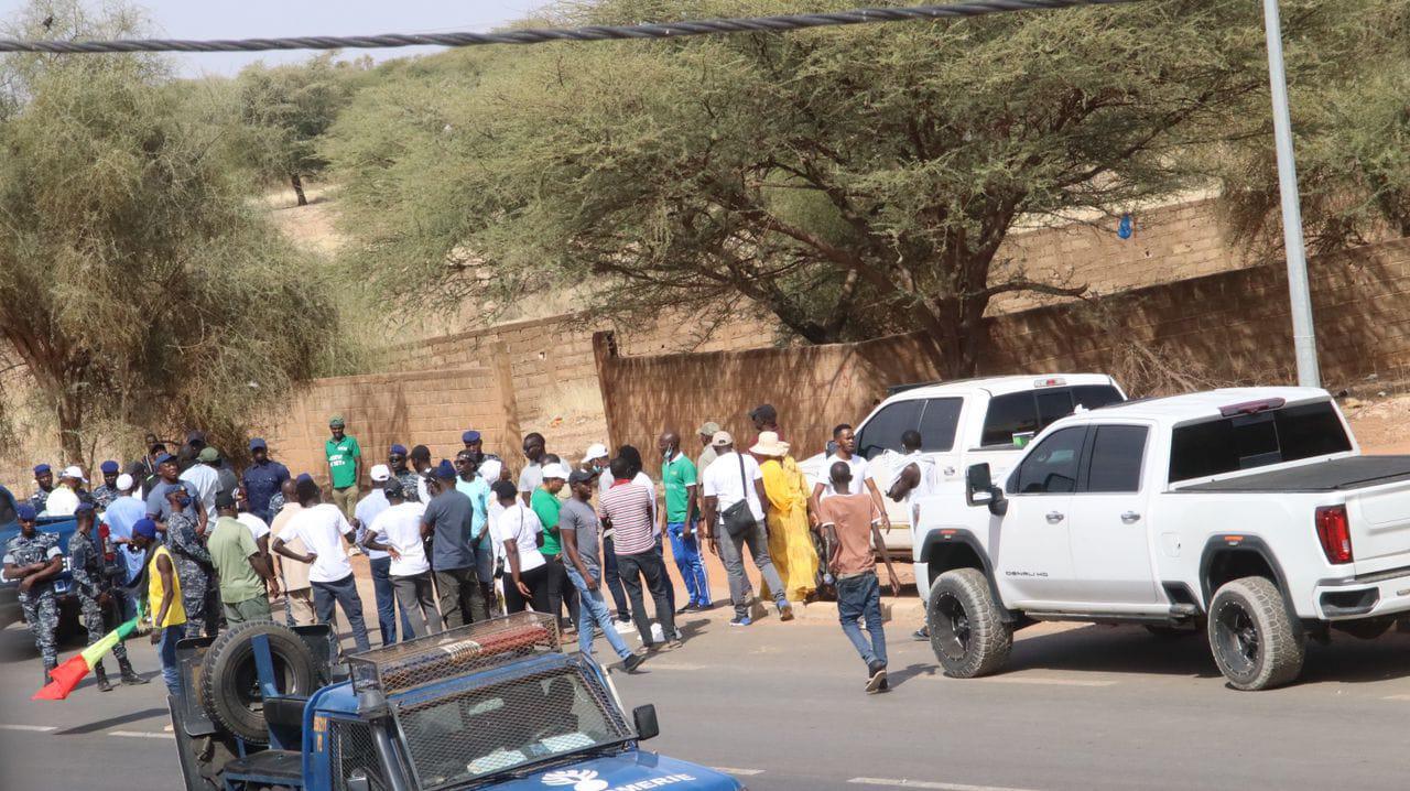Matam : Le cortège de Khalifa Sall arrêté par la gendarmerie