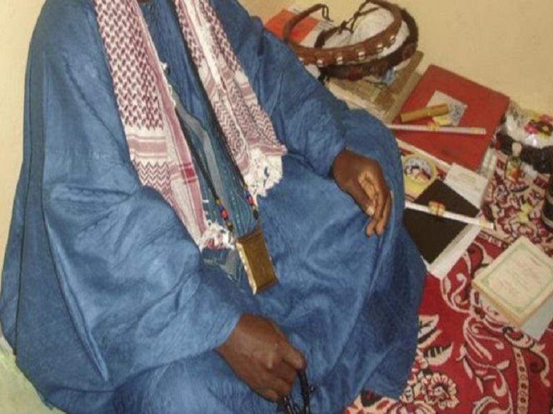 Escroquerie : un faux petit-fils de Mame Cheikh Ibra Fall gruge plus de 14 millions F Cfa à des candidats à l'émigration 