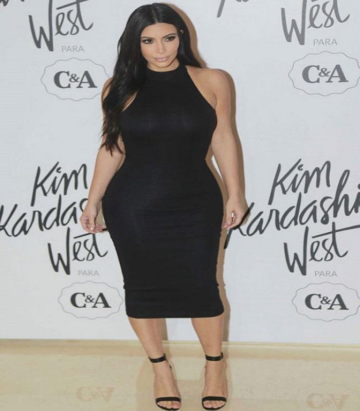 Kim Kardashian lance une collection pour les femmes pulpeuses !