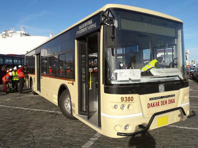 Bus brûlé à Pikine : Dakar Dem Dikk suspend ses rotations dans la banlieue ce jeudi