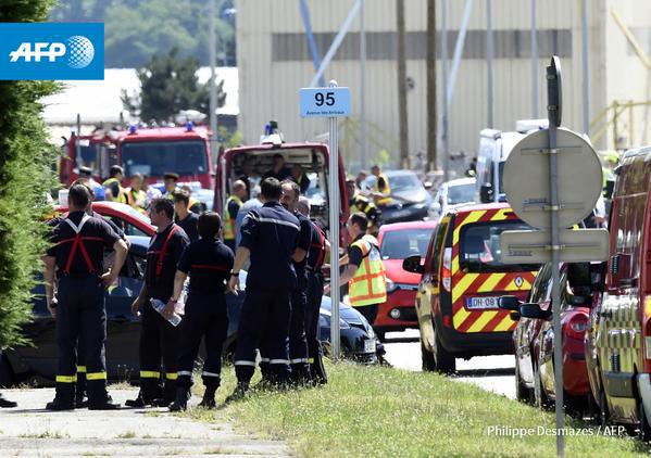 Attentat dans une usine en France: un mort, un suspect arrêté