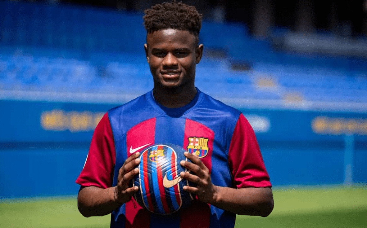 FC Barcelone : Mikayil Ngor Faye, déclaré « intransférable »