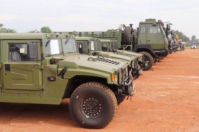 Coopération militaire : les Etats Unis font un don de 30 véhicules à l'armée sénégalaise