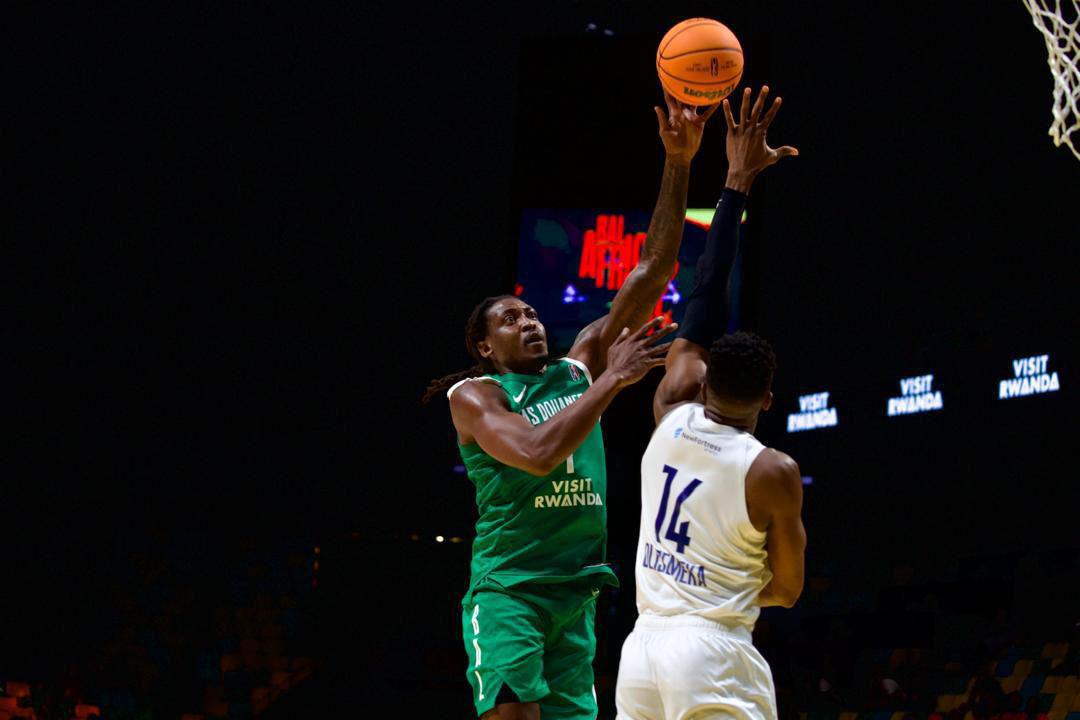 BAL 2024 : l’AS Douanes bat Rivers Hoopers et affronte Petro de Luanda en quart de finale