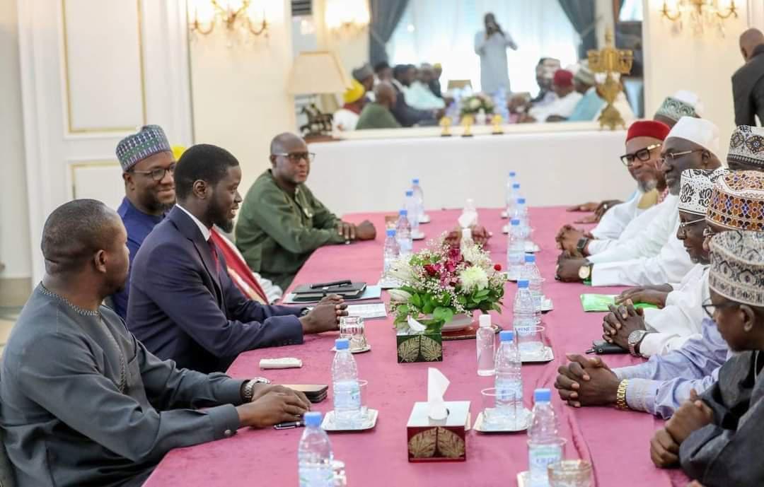 Audience : le Président Diomaye a reçu les imams et Oulémas ce mardi