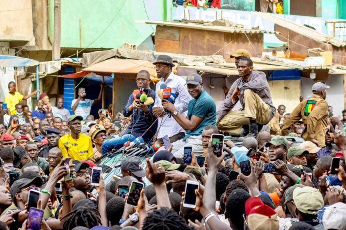 Visite de Sonko au marché de Colobane : Thierno Alassane Sall y voit une stratégie pour obtenir le vote de confiance populaire