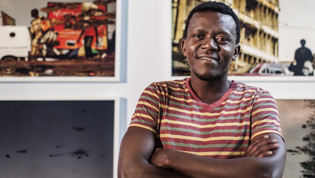 Kiripi Siku Katembo, photographe surréaliste congolais: «Kinshasa est une ville d’empreintes ou des objets se répondent» Thomas Salva / Lumento