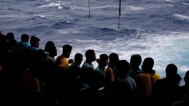 Mauritanie : l’OIM annonce 15 morts et plus de 190 disparus dans le naufrage d'une pirogue de migrants