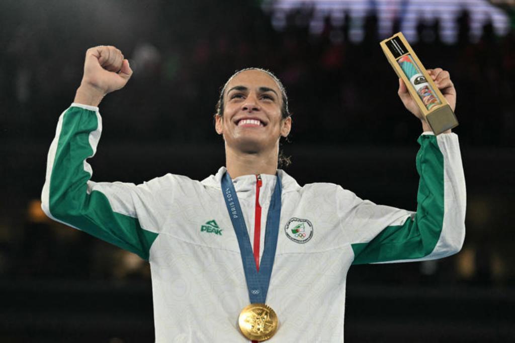 JO 2024 Boxe : l’Algérienne Imane Khelif remporte la médaille d’or