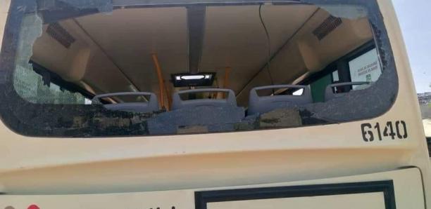 Vandalisme à Thiaroye : le pare-brise d'un bus Dakar Dem Dikk brisé, une plainte annoncée
