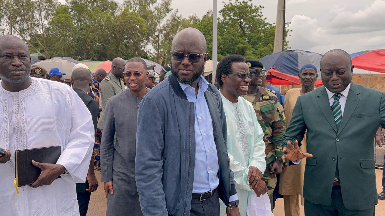 Blocus des camions à la frontière gambienne : El Malick Ndiaye annonce un dénouement heureux à la suite de négociations