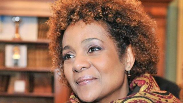 Kaolack : Attendue à Ndorong, Micheaëlle Jean pose un lapin aux groupements de femmes