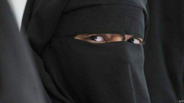 60 femmes arrêtées pour port de la burqa