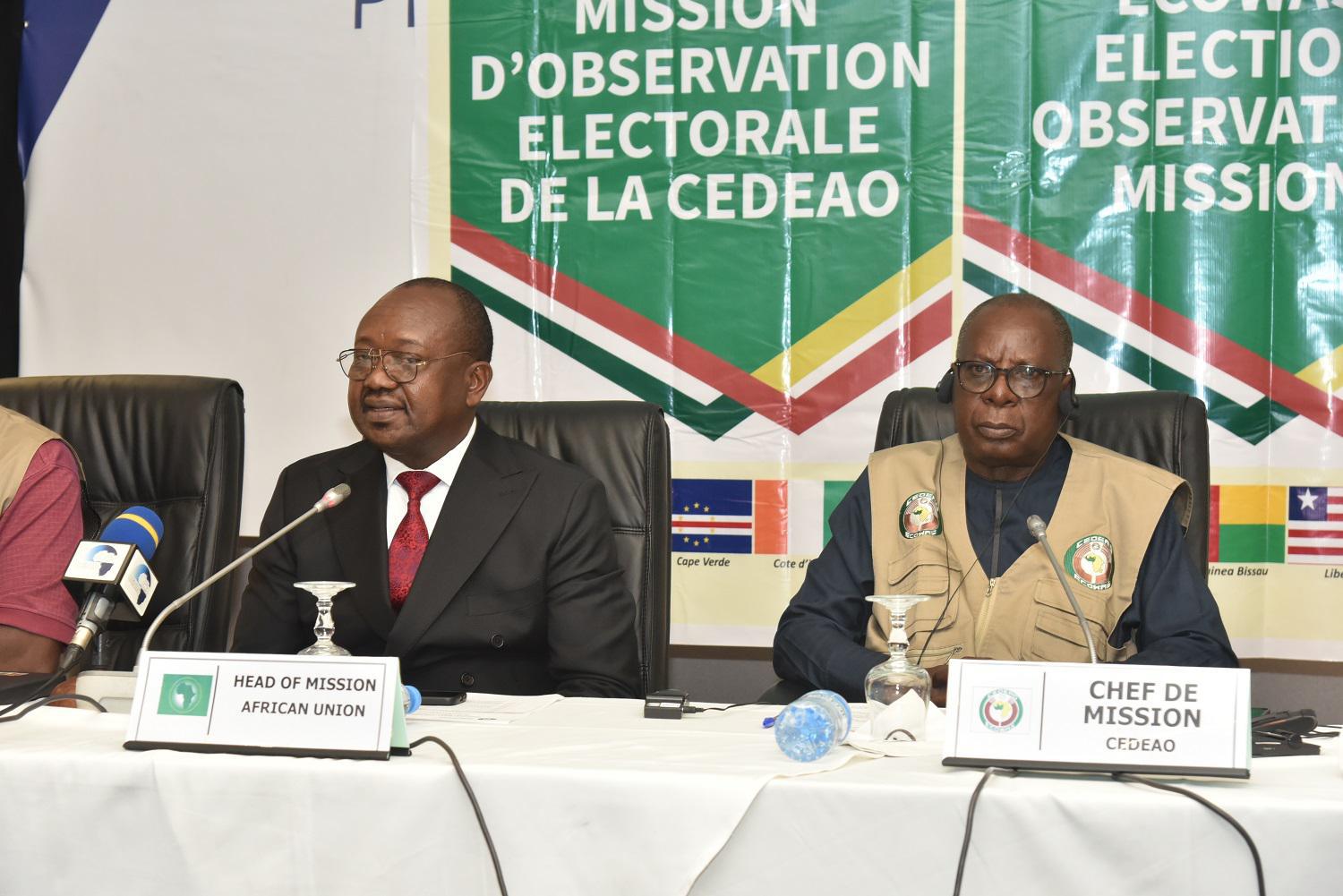 Législatives : La mission conjointe d’observation de l’UA et de la CEDEAO salue le « sens élevé » du patriotisme des Sénégalais