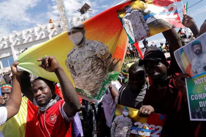 Les manifestations anti-françaises des citoyens ouest-africains comme symbole de la lutte pour une véritable souveraineté