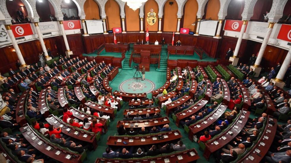 Tunisie: onze députés lancent un appel à libérer les détenus d'opinion