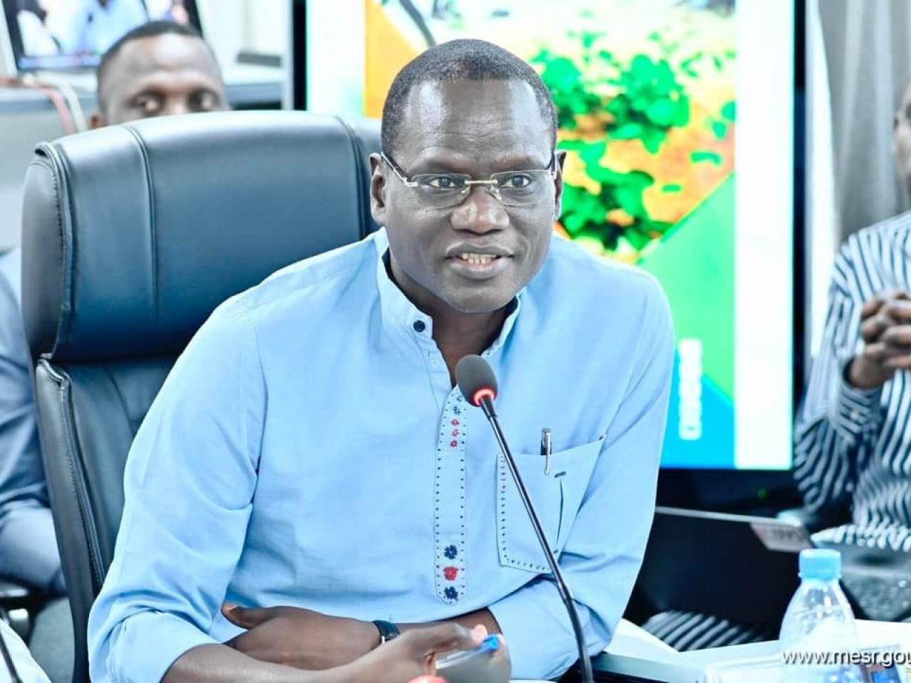 Sénégal : Le ministère de l'Enseignement supérieur alerte sur une structure privée proposant ses services pour la signature des diplômes