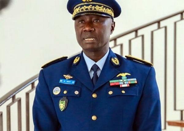 Education : les Forces armées vont contribuer à la résorption des abris provisoires (General Birame Diop)