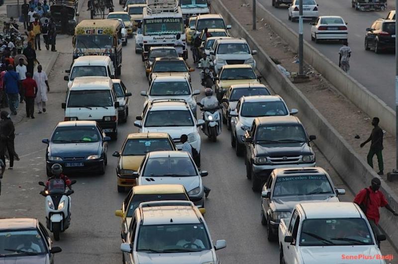 Autoroute à péage : un bouchon de plus de 6 kilomètres sur l'axe AIBD-Dakar ce jeudi