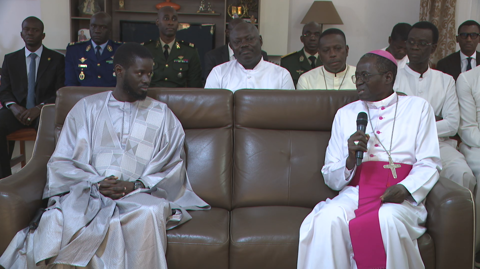 Nomination de Mgr André Guèye : le Président Diomaye Faye félicite le nouvel Archevêque de Dakar