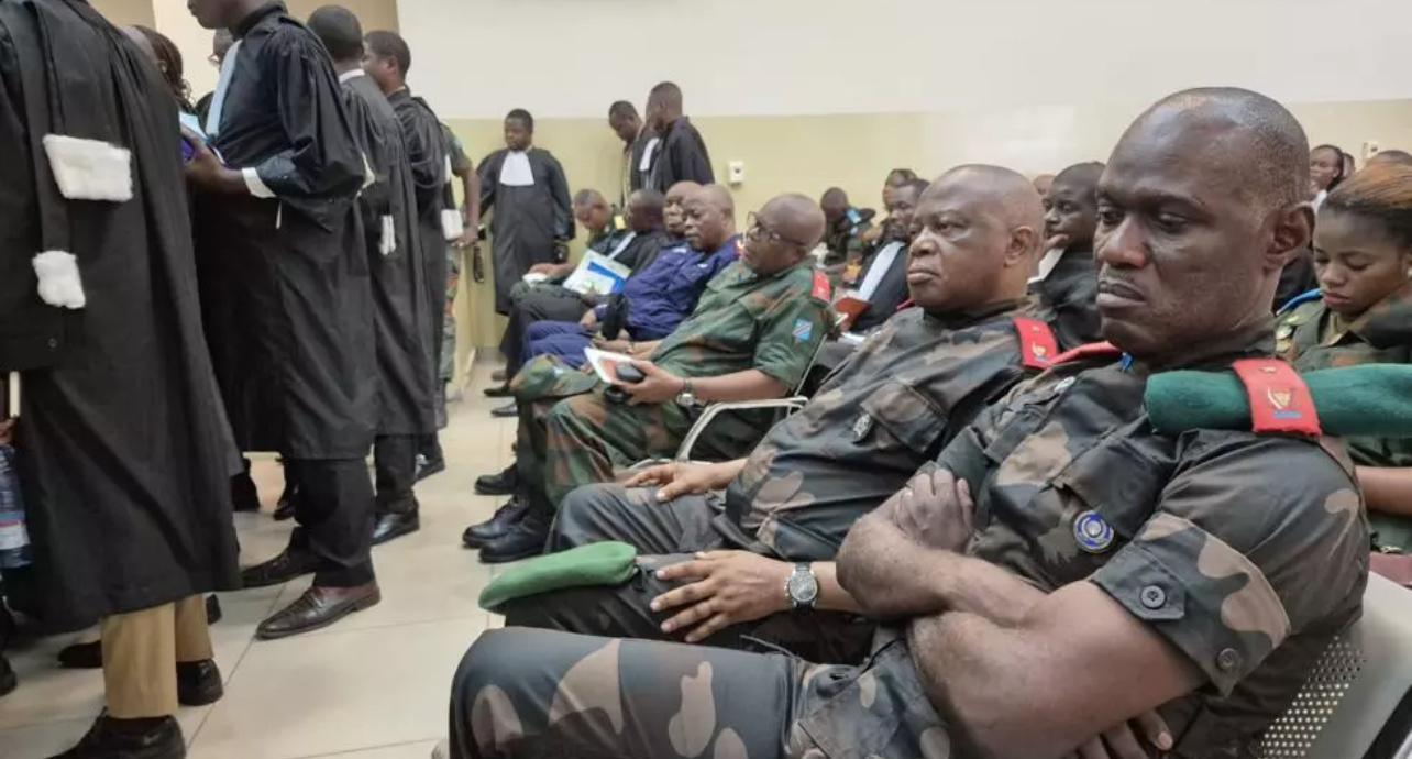 RDC: 5 généraux de l'armée et de la police jugés à Kinshasa pour «lâcheté» devant le M23