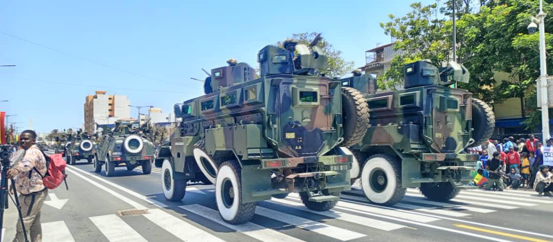 Le Défilé Motorisé: Découvrez l’impressionnant arsenal  de l’armée Sénégalais