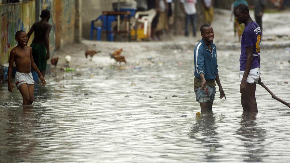 RDC: des pluies intenses sur Kinshasa provoquent d’importants dégâts, il y a sept morts